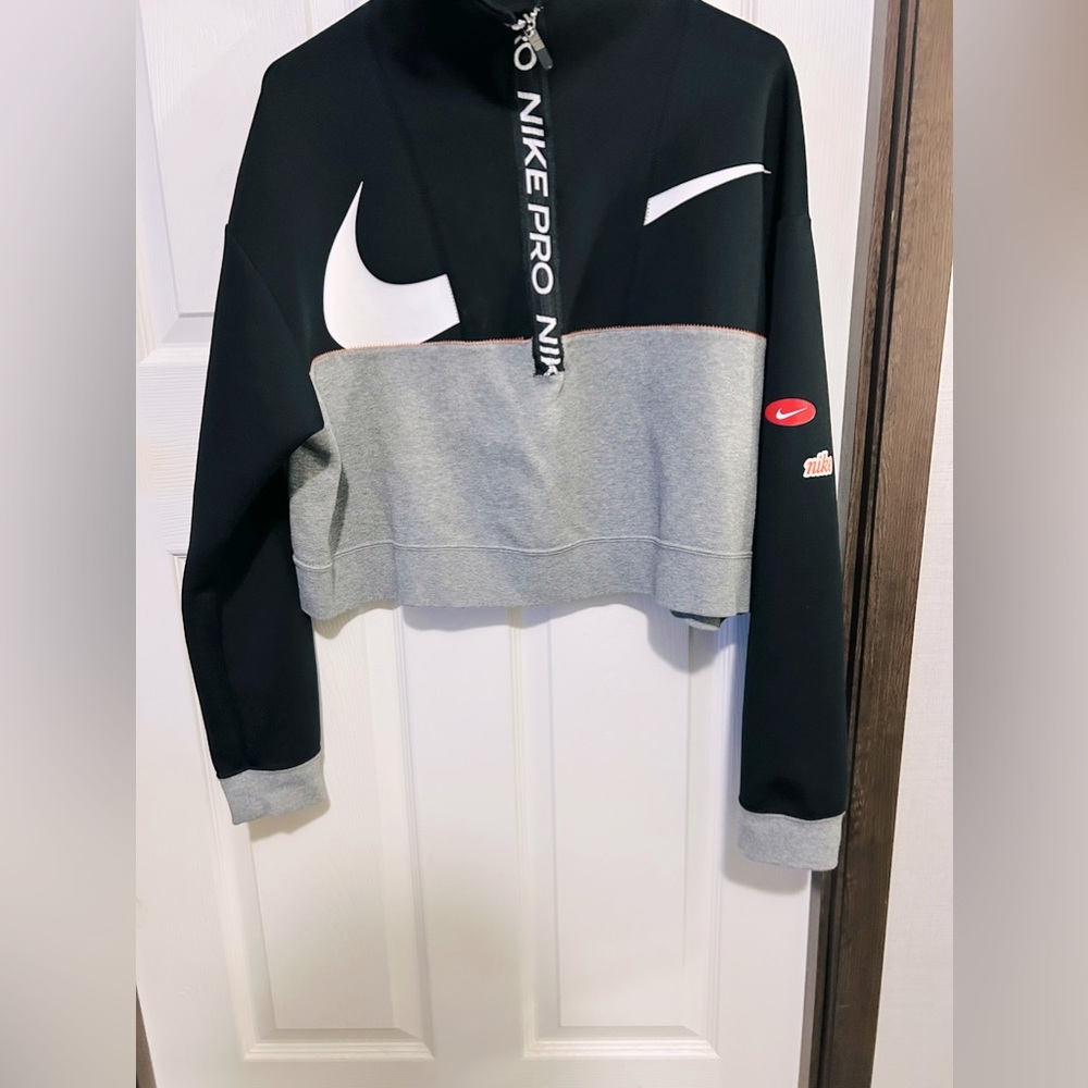 Nike pro 3/4 length half zip